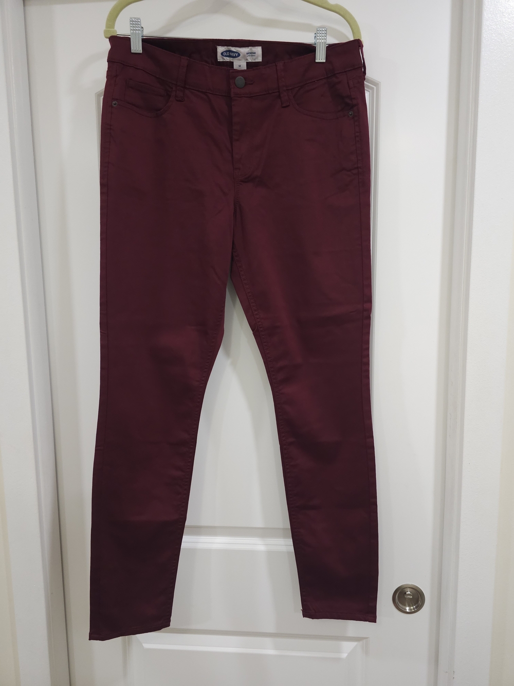 Old Navy Women's Rockstar Super Skinny Burgundy Jeans Mid Rise Stretch Size 12